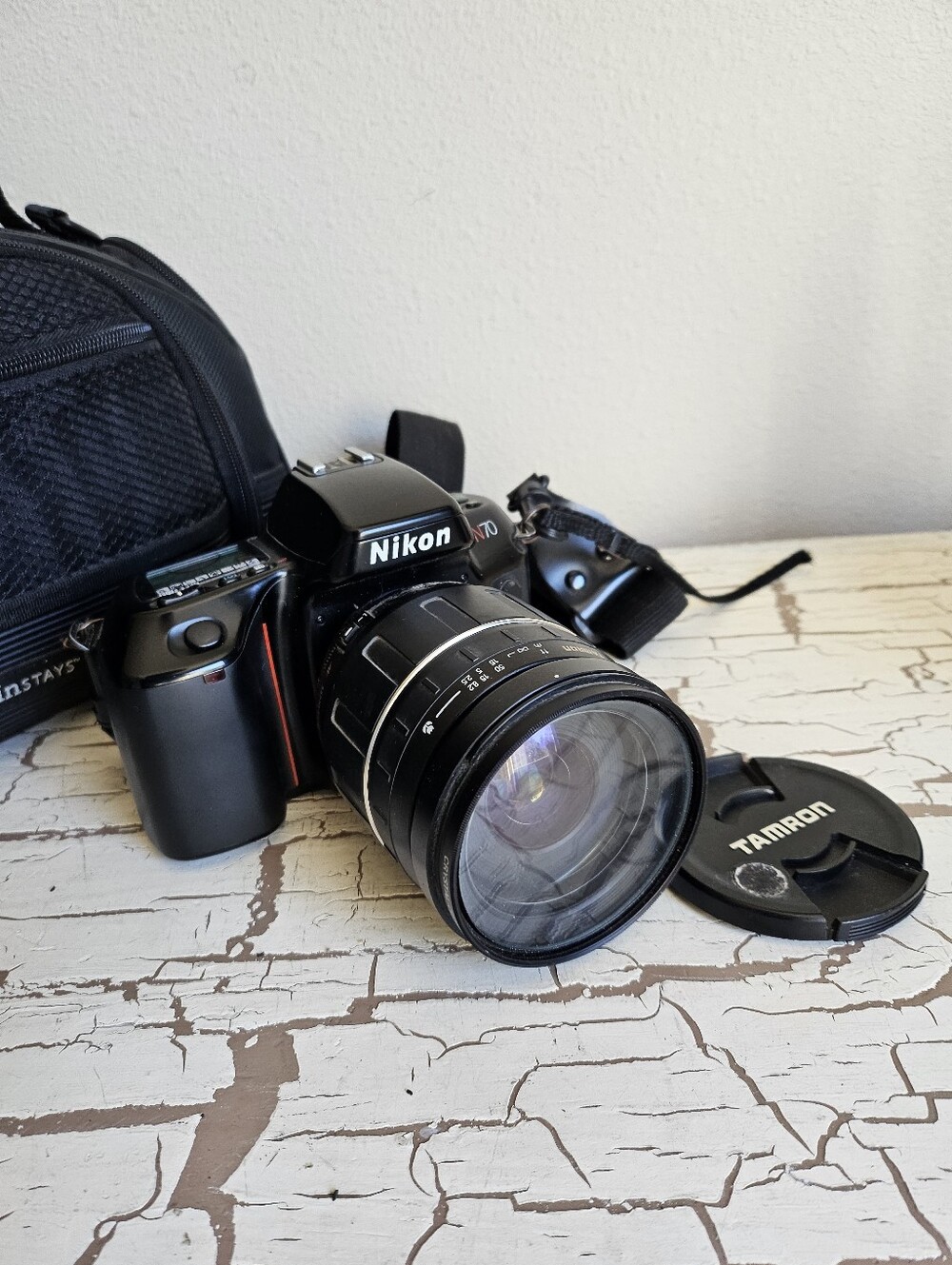 Nikon F70/N70 35mm autofocus SLR Film Camera With Tamron Lens + Case + Strap